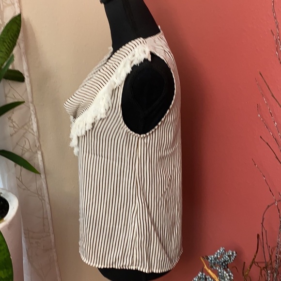 NEW - Line and Dot - Drape Sleeveless Blouse - Picture 3 of 6